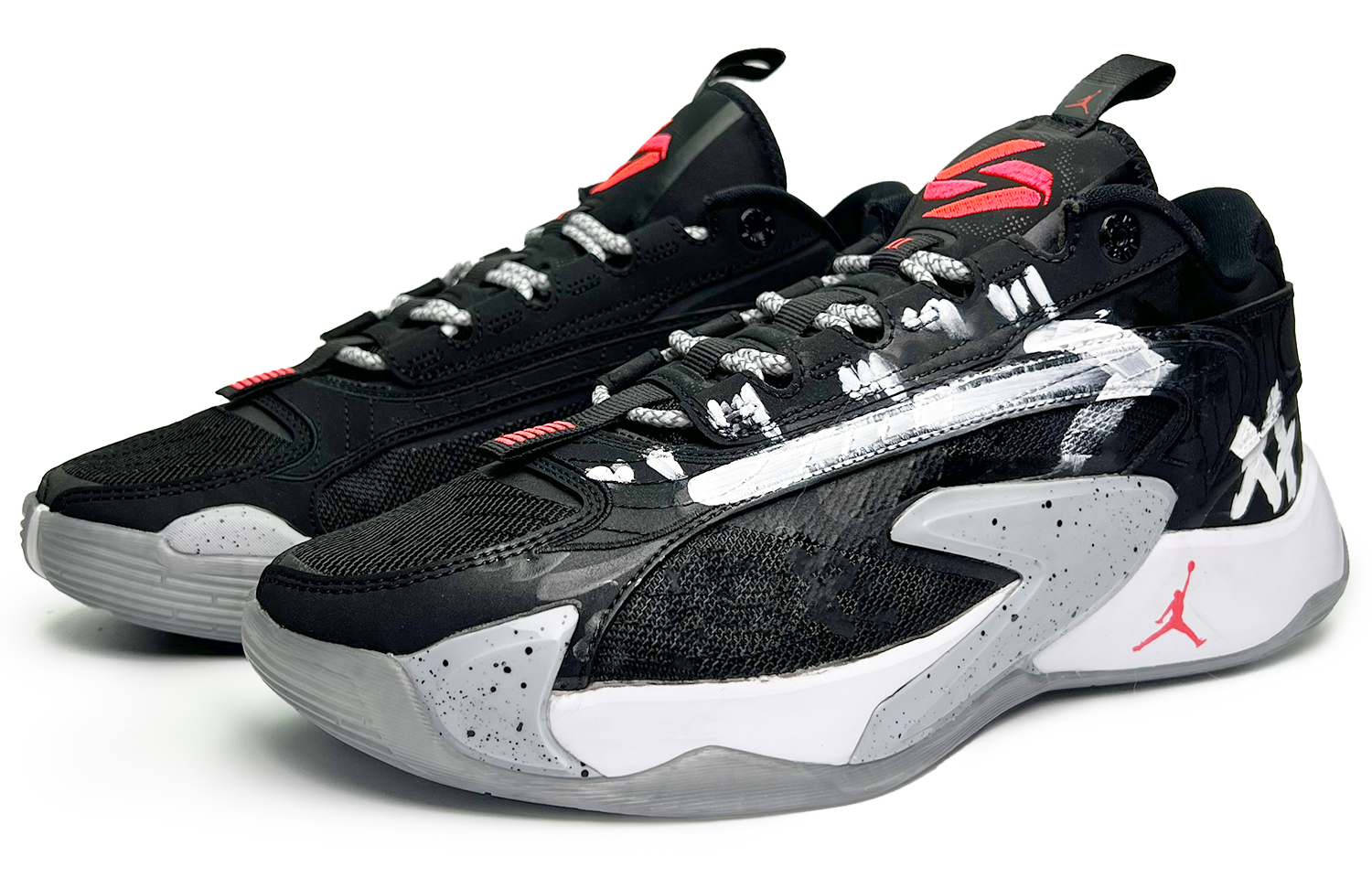 JORDAN Luka 2 Basketball Shoes Unisex Low-Top Black White купить в интернет-магазине Yoocart с быстрой доставкой по России.
