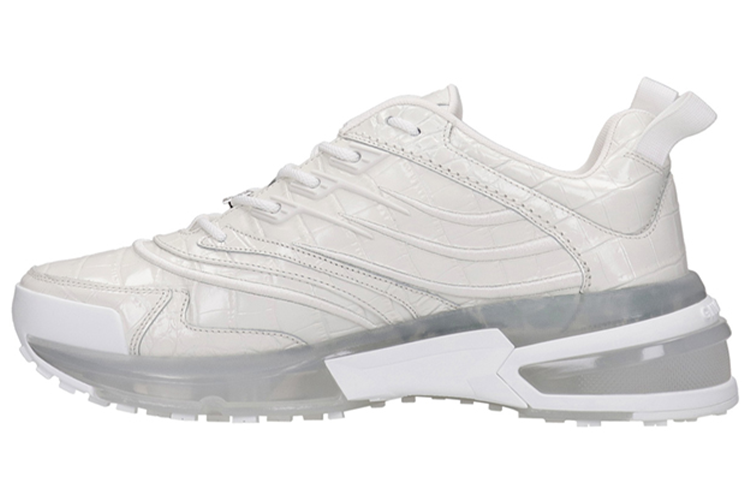 GIVENCHY Low-Top Athletic Shoes Women's White