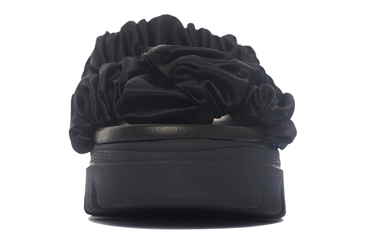LiNing Beach Sandals Women's Black купить в интернет-магазине Yoocart с быстрой доставкой по России.