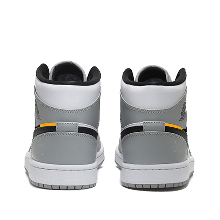 Jordan Air Jordan 1 Vintage Basketball Shoes Men Mid Top White/Gray