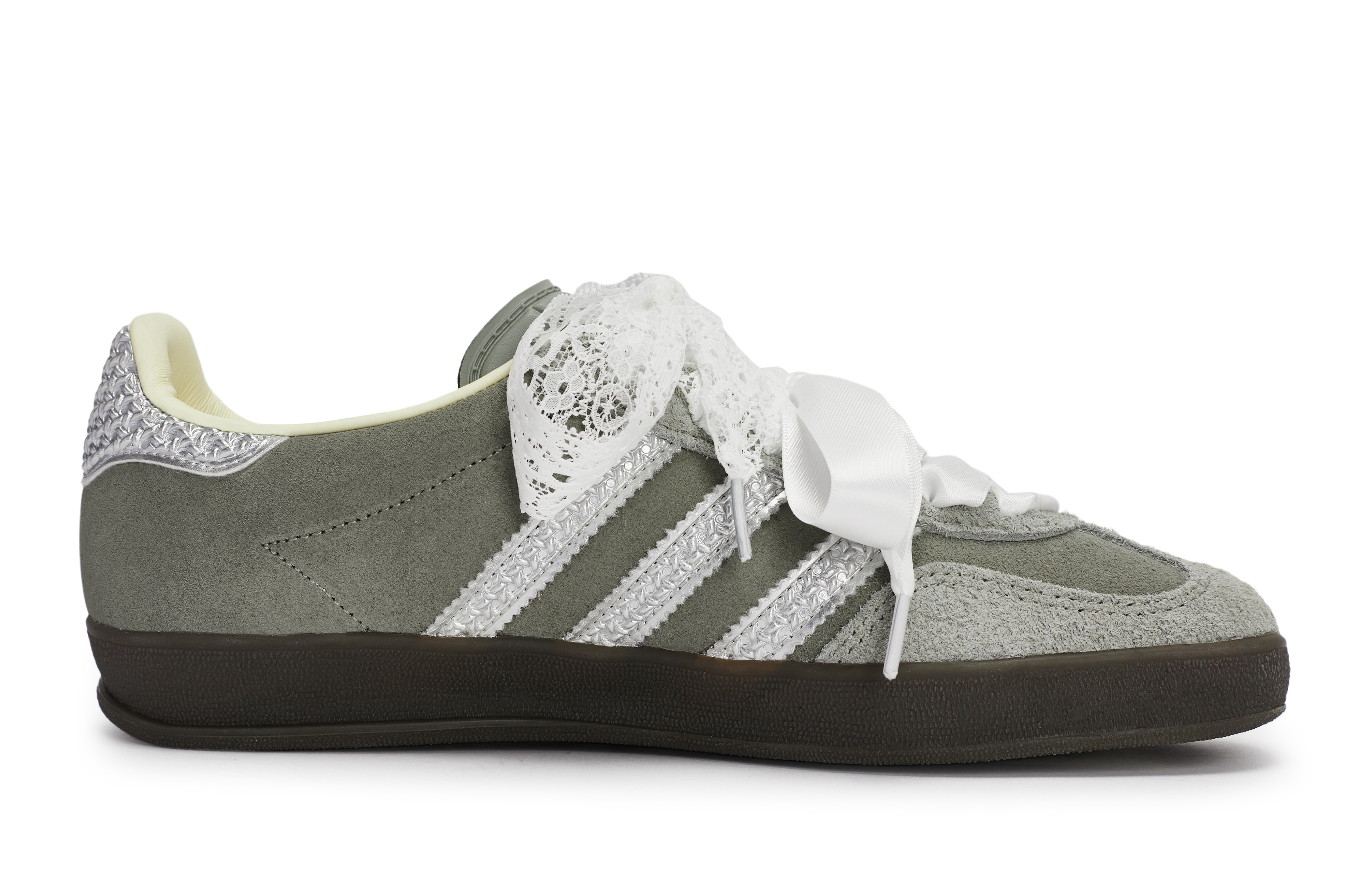 Adidas Originals GAZELLE INDOOR Skateboard Shoes Unisex Low top Silver/White/Gray купить в интернет-магазине Yoocart с быстрой доставкой по России.