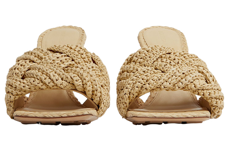 Bottega Veneta Lido Mules Women's купить в интернет-магазине Yoocart с быстрой доставкой по России.