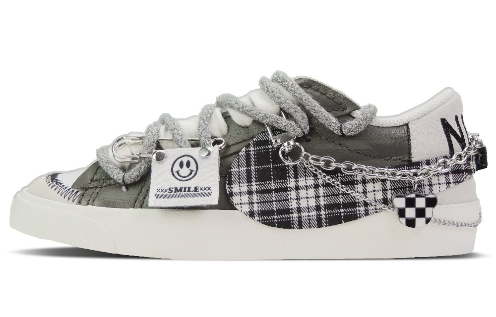 Nike Blazer Low Plaid Bear Low-Top Skateboard Shoes Women's White Gray