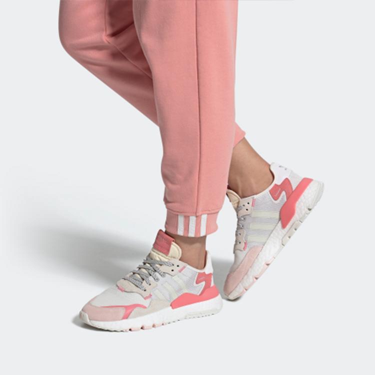 Adidas Nite Jogger 'Pink Tint' Women's купить в интернет-магазине Yoocart с быстрой доставкой по России.