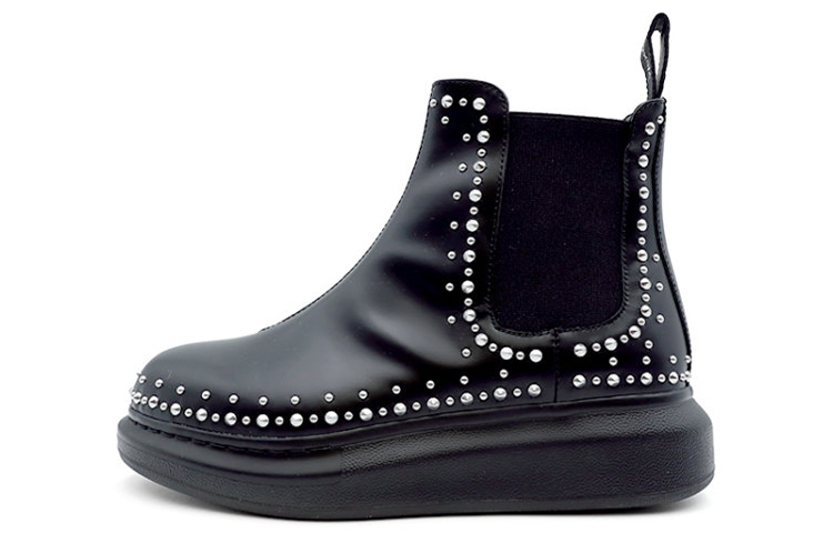 Alexander McQueen Hybrid Chelsea Boots 'Black Studd' Women's