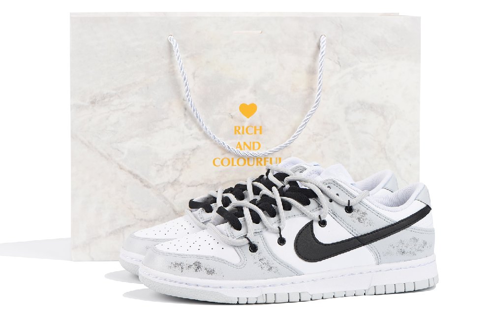 Nike Dunk Skateboard Shoes Men Low-Top White Black