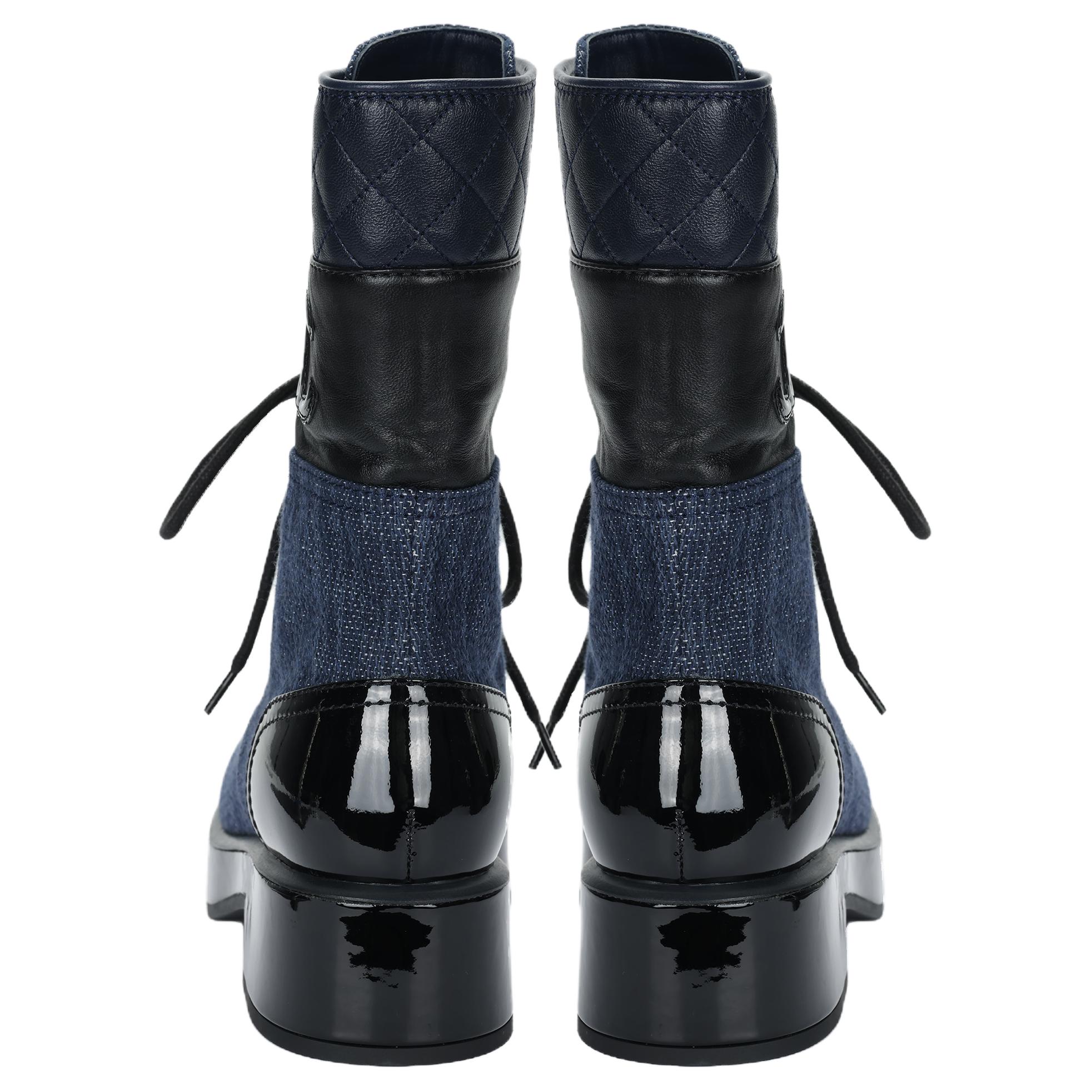 CHANEL Ankle Boots Women's Blue Black купить в интернет-магазине Yoocart с быстрой доставкой по России.