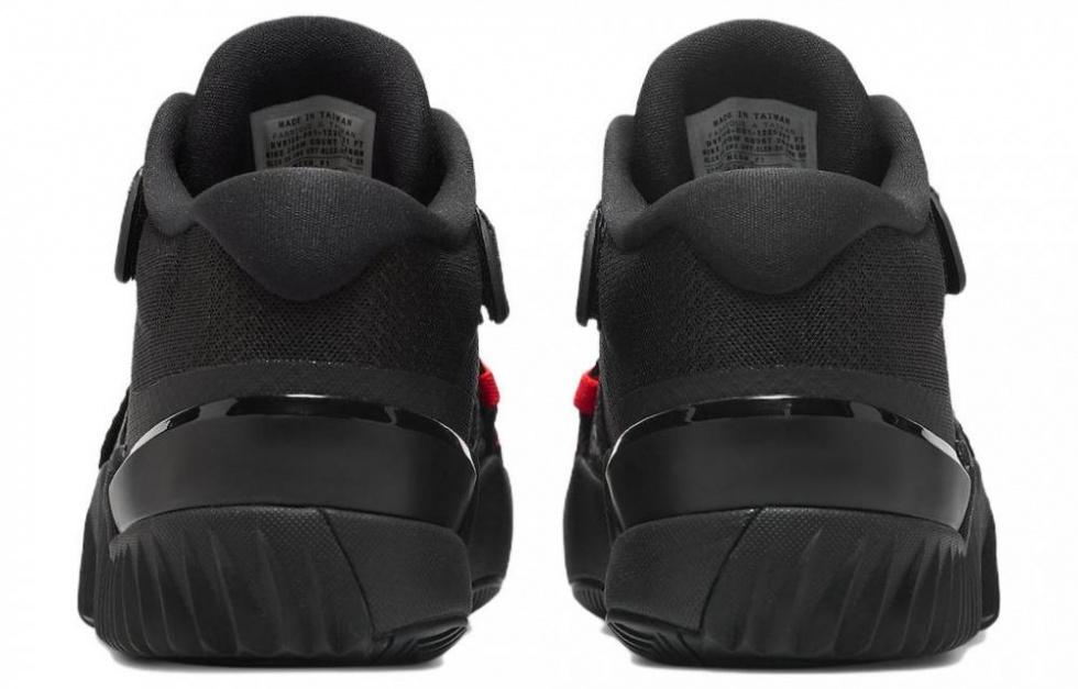 Nike Zoom Court Dragon Black Grey Red купить в интернет-магазине Yoocart с быстрой доставкой по России.