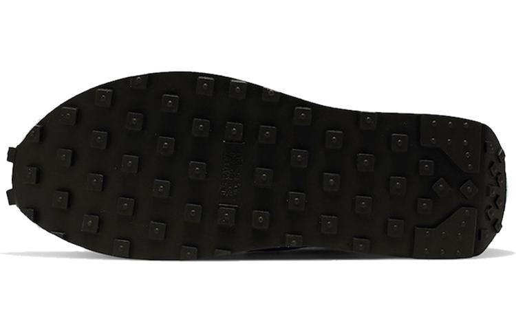 Nike Daybreak Metallic Gold