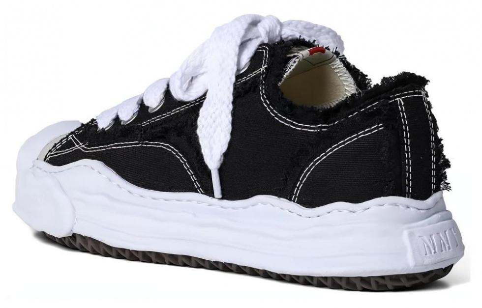 Maison MIHARA YASUHIRO Hank OG Sole Canvas Low Frayed Black купить в интернет-магазине Yoocart с быстрой доставкой по России.