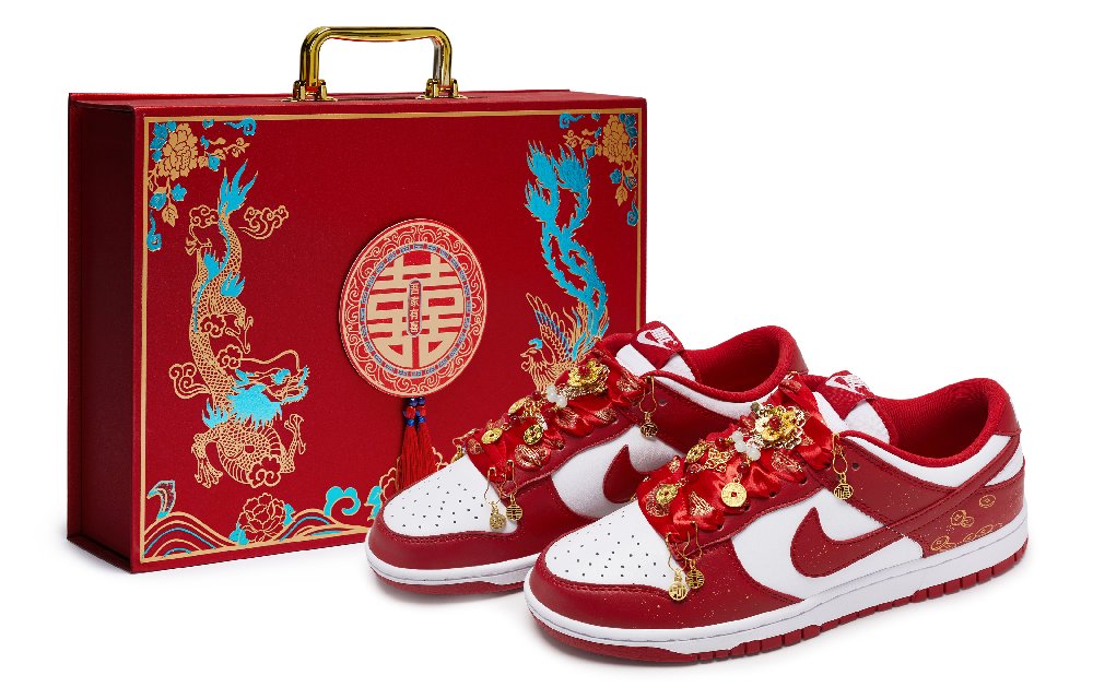 Nike Dunk Anti Slip Wear Resistant Low Top Skateboard Shoes Unisex Red White Gold
