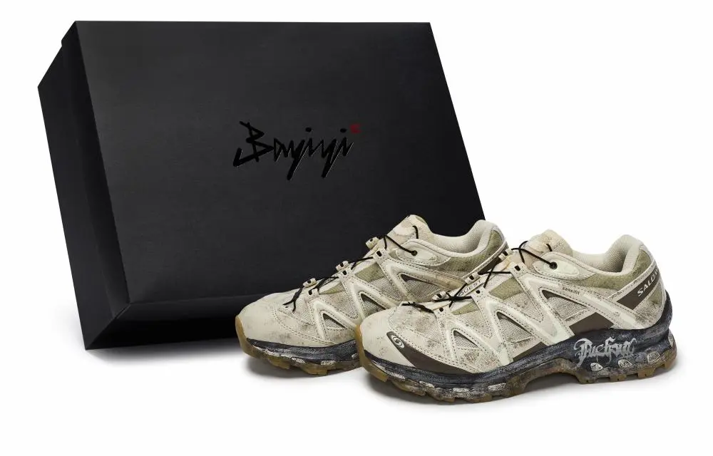 SALOMON XT Quest Mountaineering & Hiking Shoes Unisex Low top Khaki/Beige/Brown