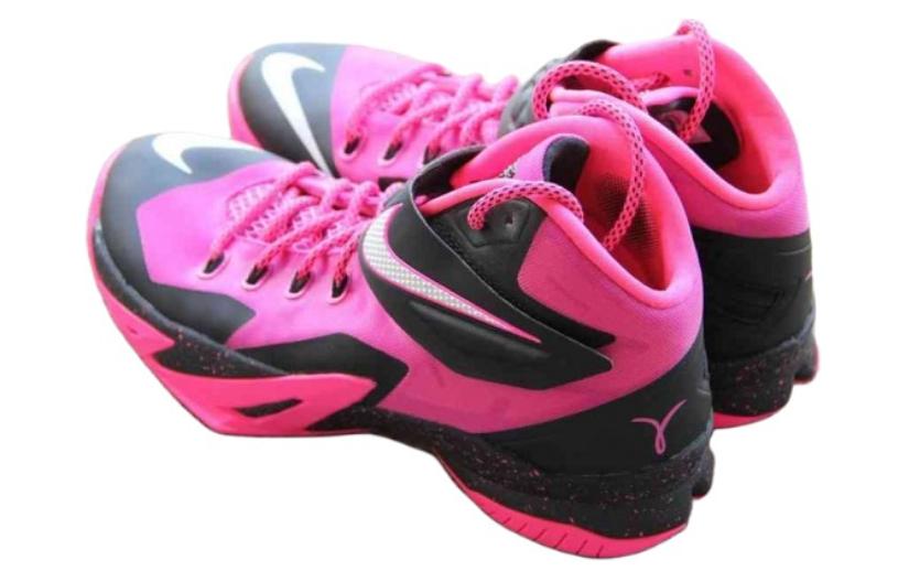 Nike LeBron Zoom Soldier 8 Think Pink купить в интернет-магазине Yoocart с быстрой доставкой по России.