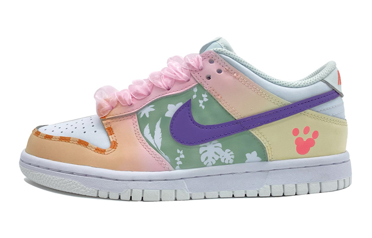 Nike Dunk Slip Resistant, Abrasion Resistant, Lightweight Low Top Skateboard Shoes GS White Pink