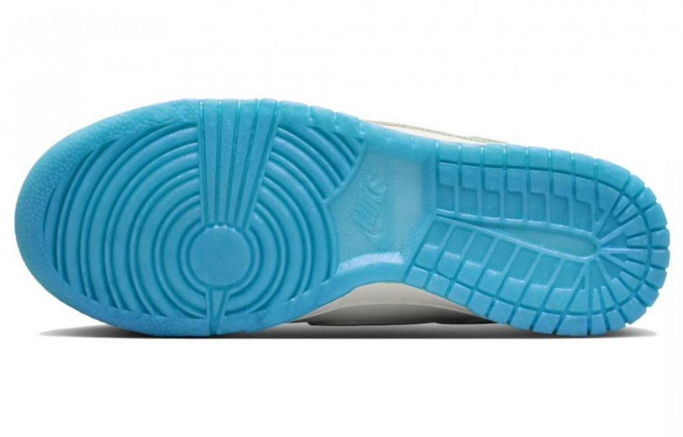 Nike Dunk Low Lx Year Of The Dragon 2024 Women's купить в интернет-магазине Yoocart с быстрой доставкой по России.