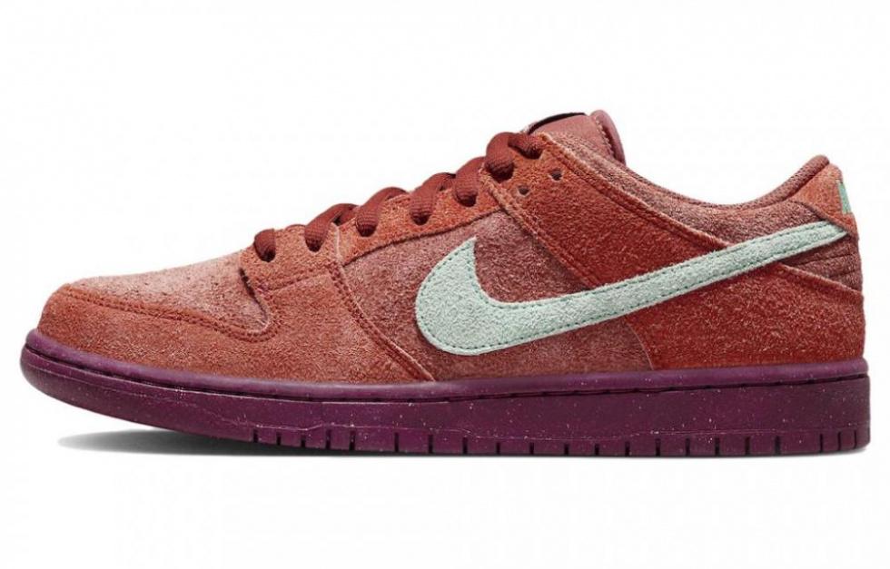 Nike Sb Dunk Low Mystic Red Rosewood