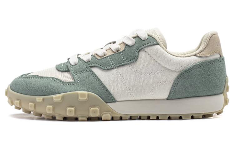LiNing VTNG Anti Slip Wear Resistant Low Top Casual Shoes Women's Ecru