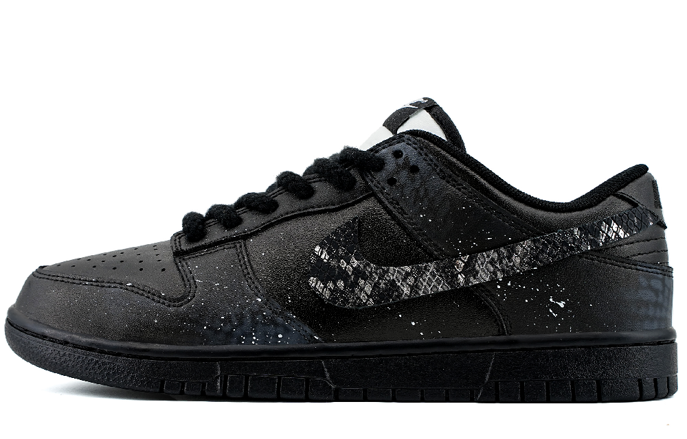 Nike Dunk Wear resistant And Lightweight Low Top Skateboard Shoes Unisex Black Silver