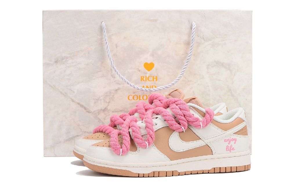 Nike Dunk Skateboard Shoes Women's Low-Top White