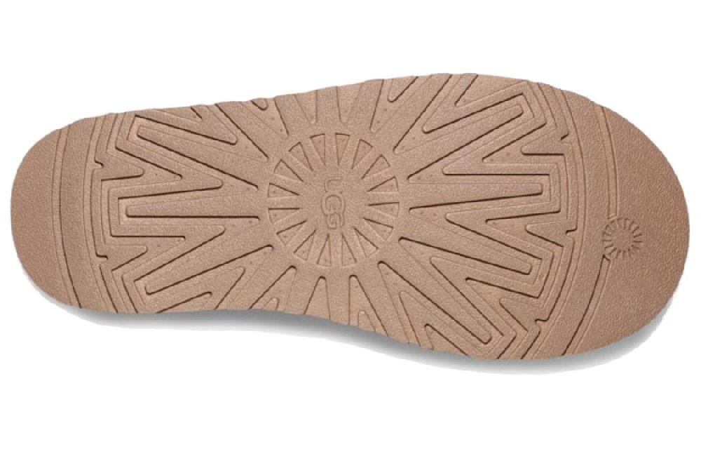 UGG Classic Dipper Boot Sand Women's