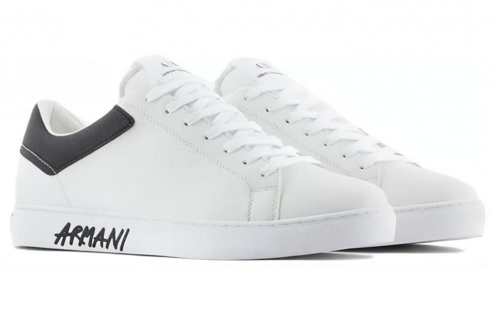 EMPORIO ARMANI Leather Sidewall Logo Sneakers купить в интернет-магазине Yoocart с быстрой доставкой по России.