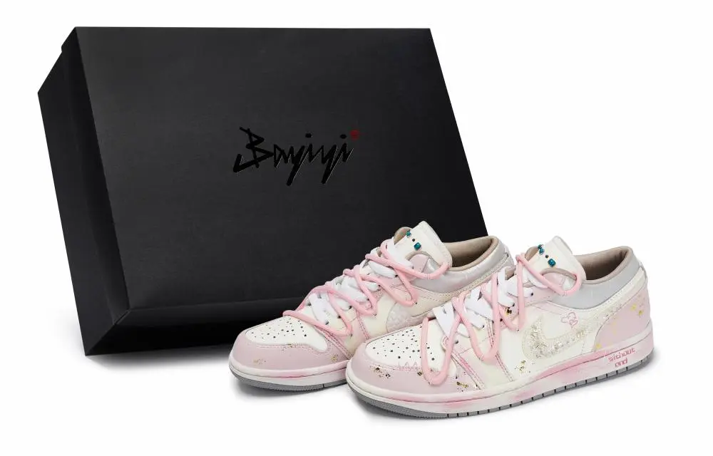 Jordan Air Jordan 1 Vintage Basketball Shoes Women's Low top Beige/Pink/Silver