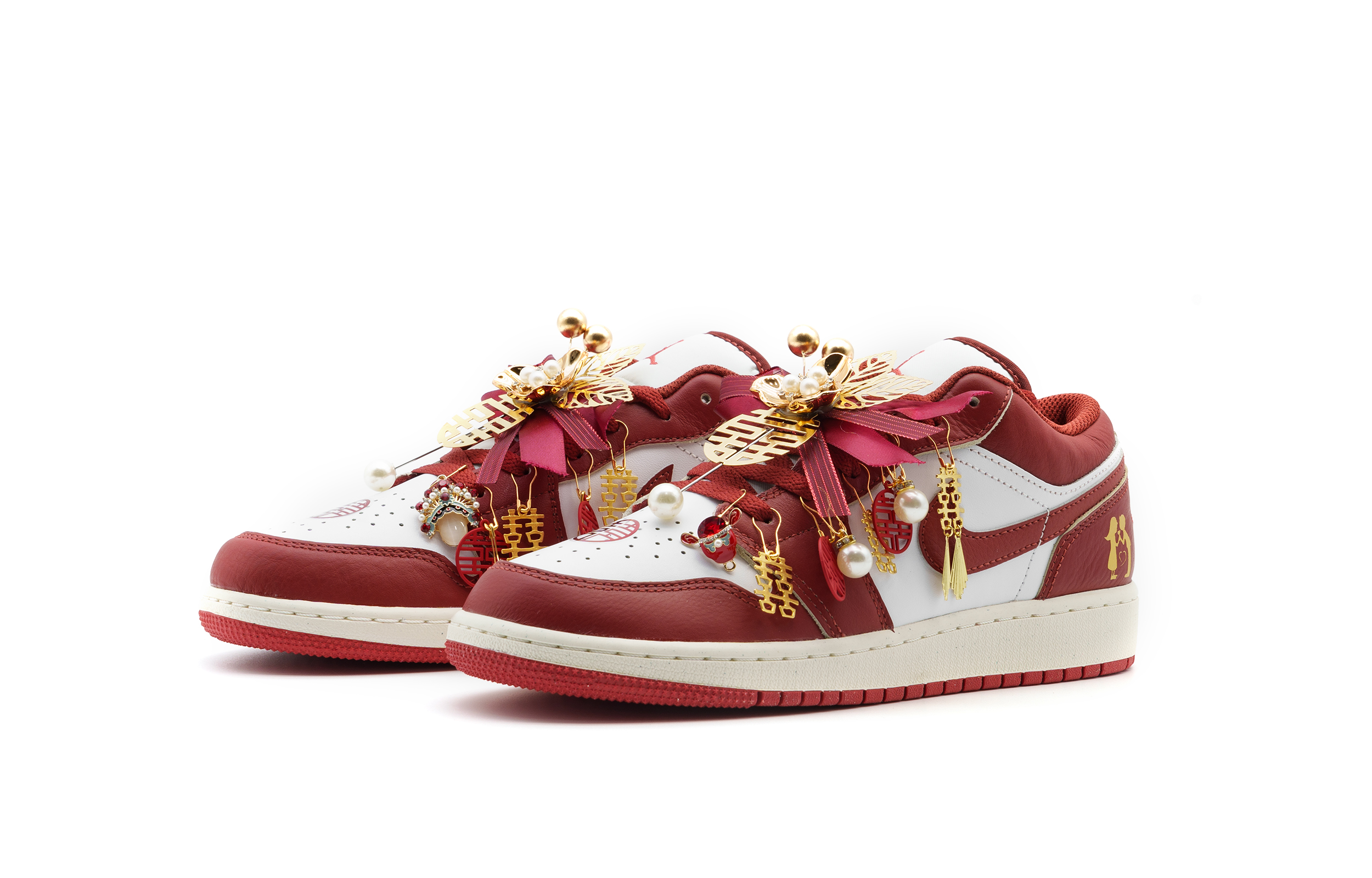 Jordan Air Jordan 1 Abrasion Resistant Low Top Vintage Basketball Shoes Unisex Red White купить в интернет-магазине Yoocart с быстрой доставкой по России.
