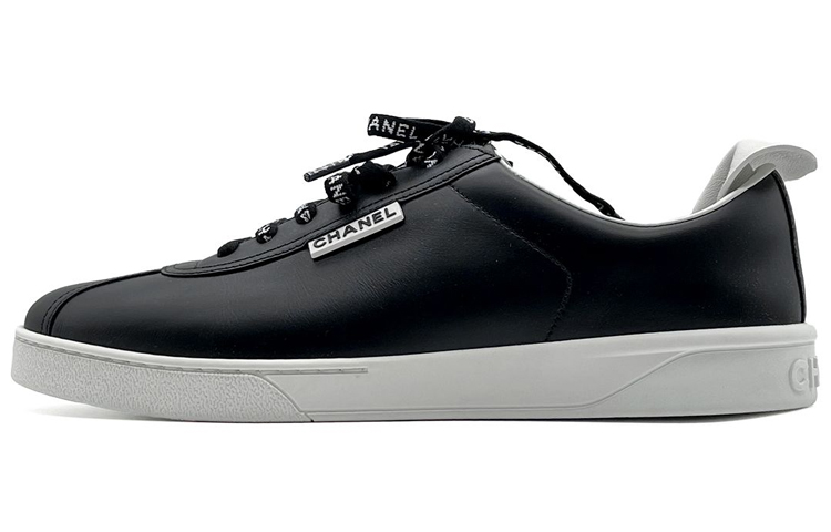 CHANEL Low Top Stylish Skateboarding Shoes Women's Black
