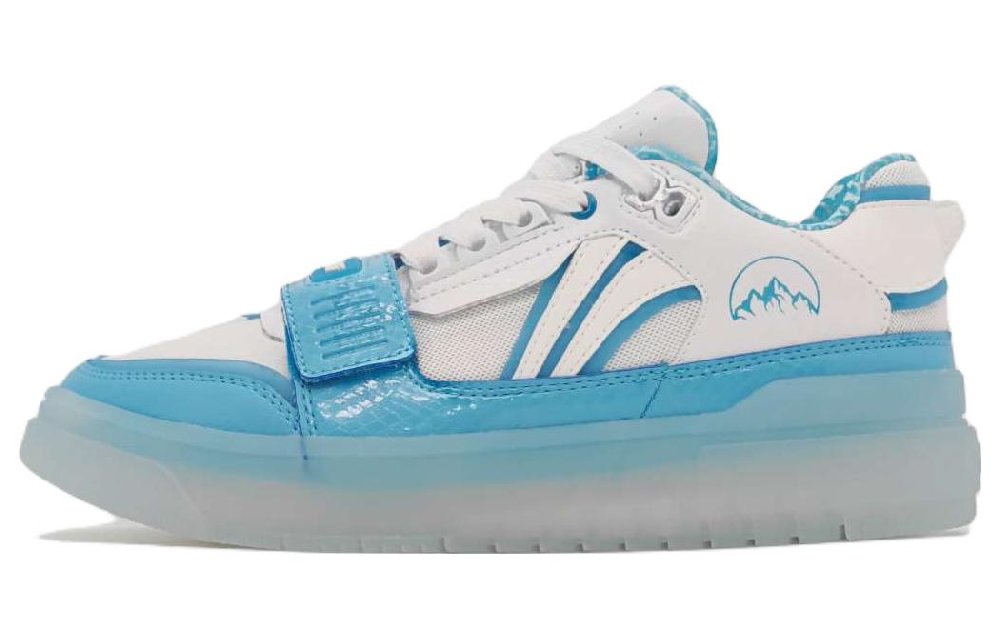 LiNing Rookie Anti Slip Wear Resistant Low Top Vintage Basketball Shoes Men's White Blue