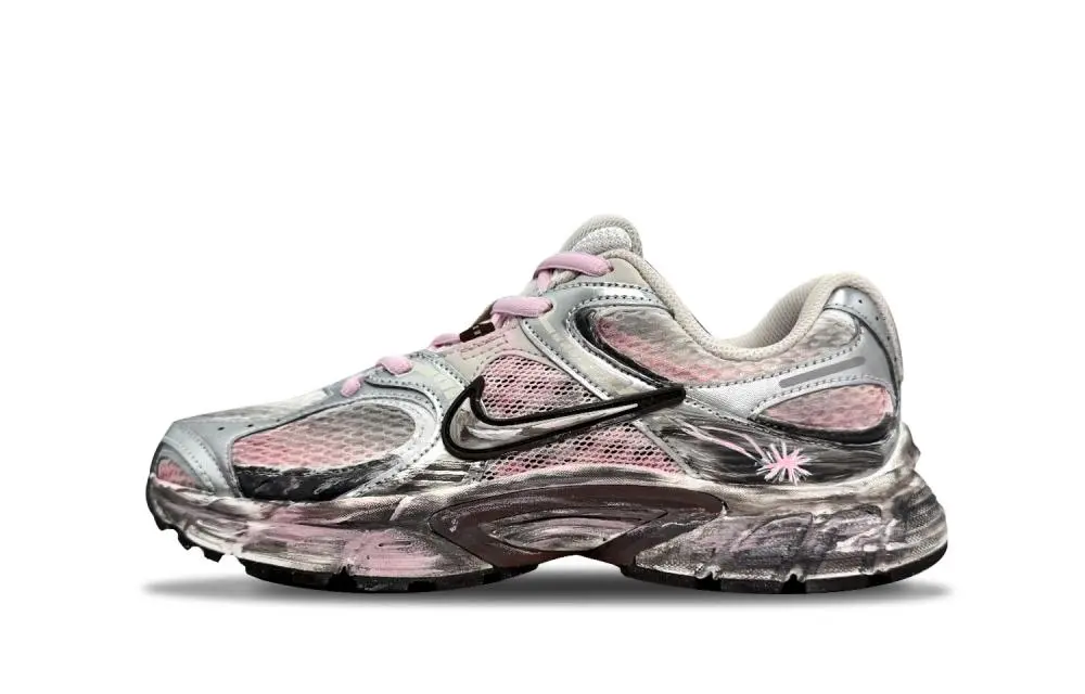 Nike V5 RNR Low top Running Shoes Women's Gray Pink