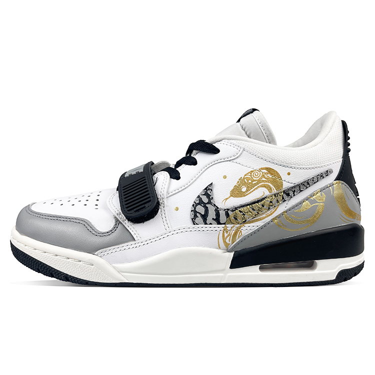 Jordan Legacy 312 Slip-Resistant Low-Top Vintage Basketball Shoes Men's Black White