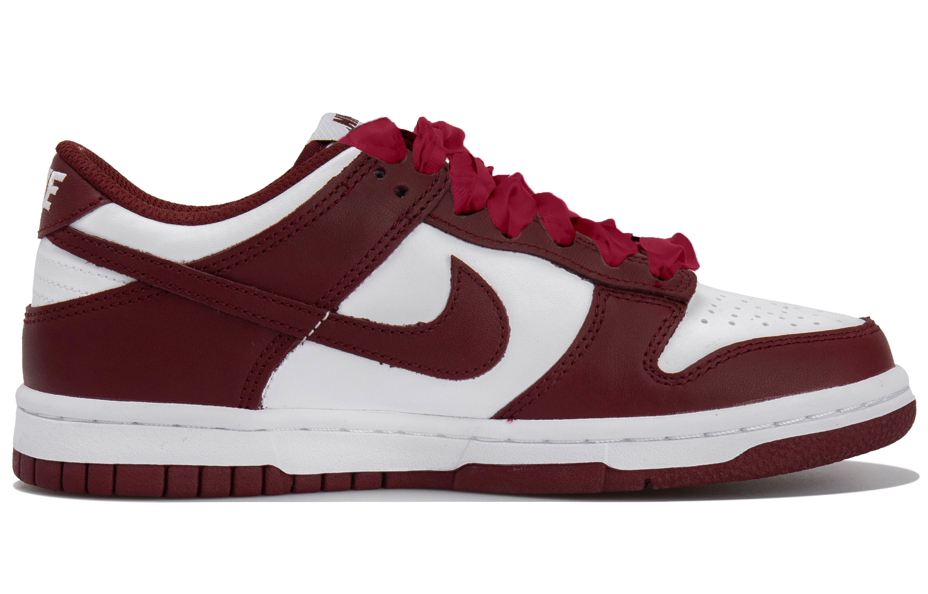 Nike Dunk Low Top Skateboard Shoes Women's Burgundy купить в интернет-магазине Yoocart с быстрой доставкой по России.