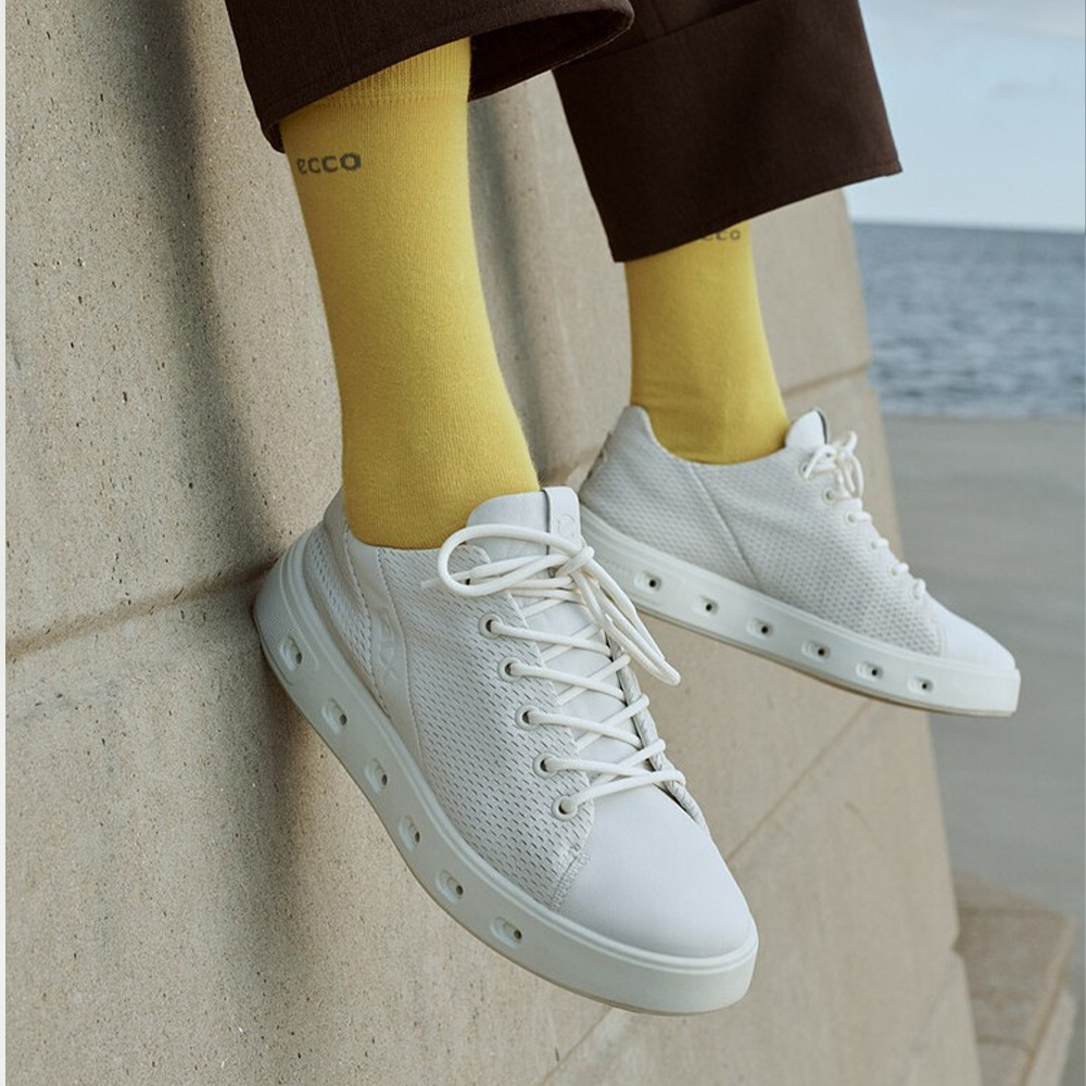 Ecco Skateboard Shoes Women's Low-Top White