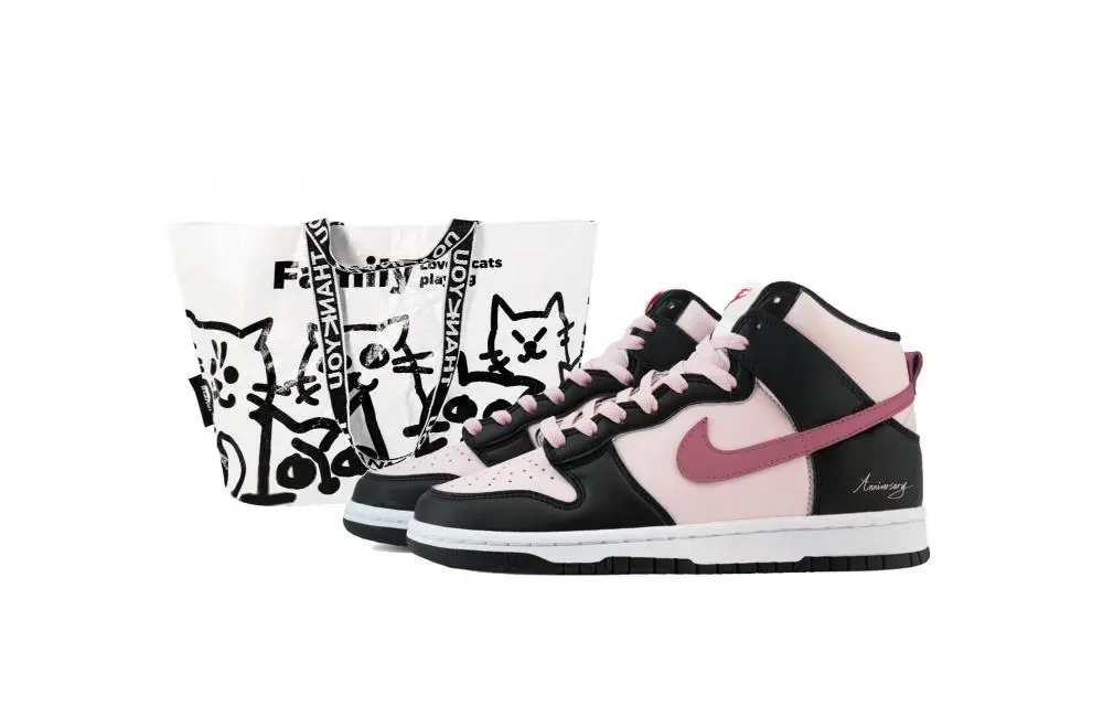 Nike Dunk Cherry Blossom Splendor 2.0 Abrasion Resistant Slip Resistant High top Skateboard Shoes Women's Black Pink