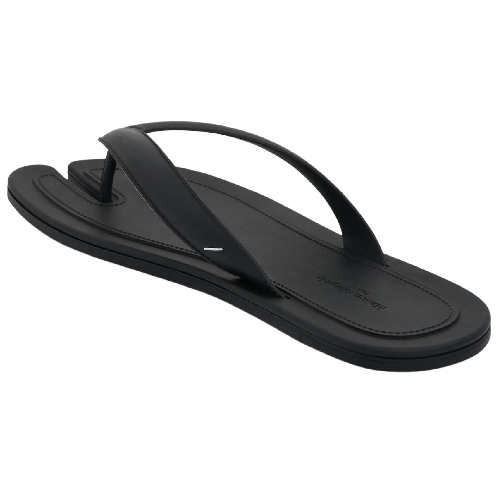Maison Margiela Tabi Flip Flops Women's Black купить в интернет-магазине Yoocart с быстрой доставкой по России.