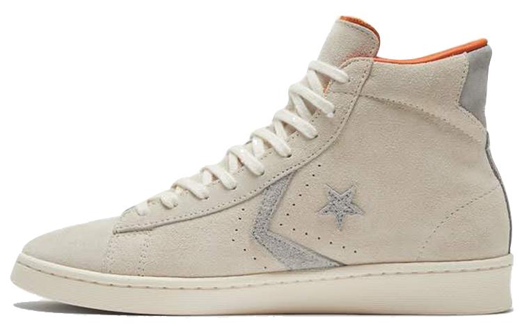 Converse Pro Leather Bugs Bunny 80th Anniversary