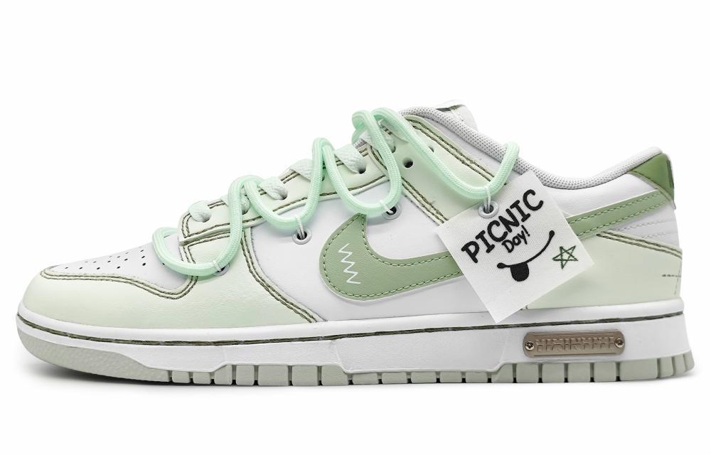 Nike Dunk Anti-Slip And Wear-Resistant Lightweight Low-Top Skateboard Shoes Women's Light Green