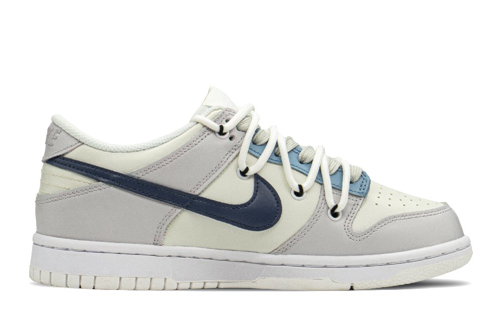 Nike Dunk Low Top Skateboard Shoes GS Blue Purple Box