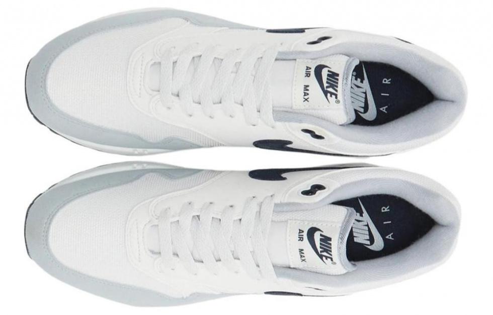 Nike Air Max 1 Platinum Tint Dark Obsidian купить в интернет-магазине Yoocart с быстрой доставкой по России.
