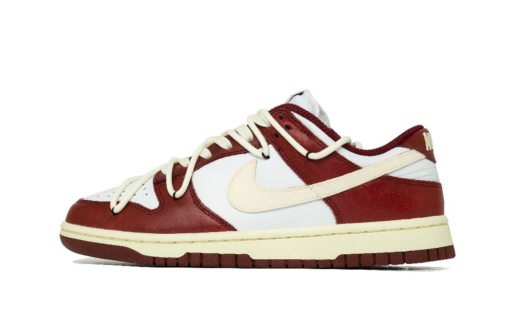 Nike Dunk Low Anti-Slip Wear-Resistant Low-Top Skateboard Shoes Women's Burgundy White