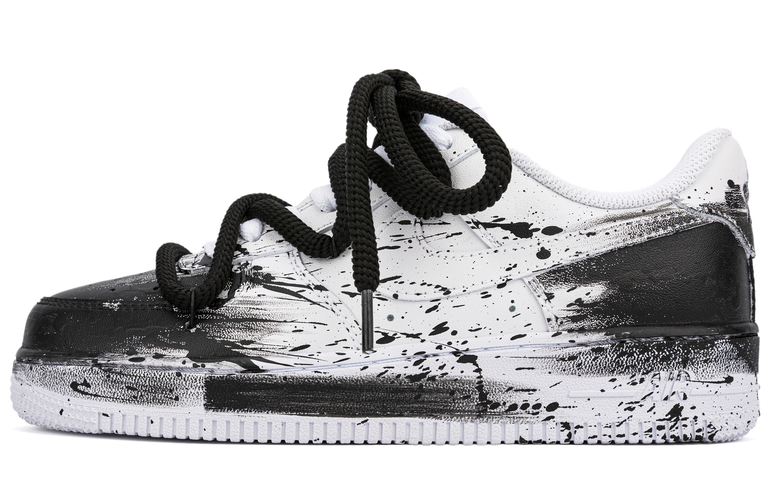 Nike Air Force 1 Non slip Lightweight Low Top Skateboard Shoes Unisex Black White
