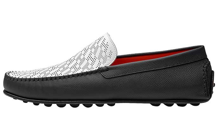 HERMES Gommino Loafers Women's Black/White