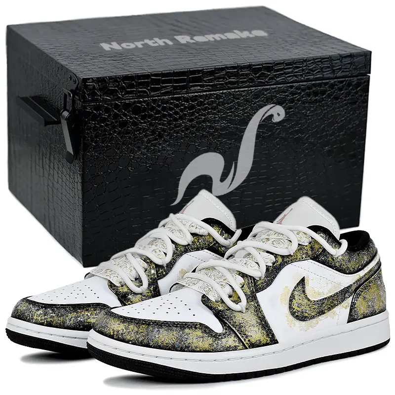 Jordan Air Jordan 1 Wear resistant And Lightweight Low top Vintage Basketball Shoes Unisex Black White Gold