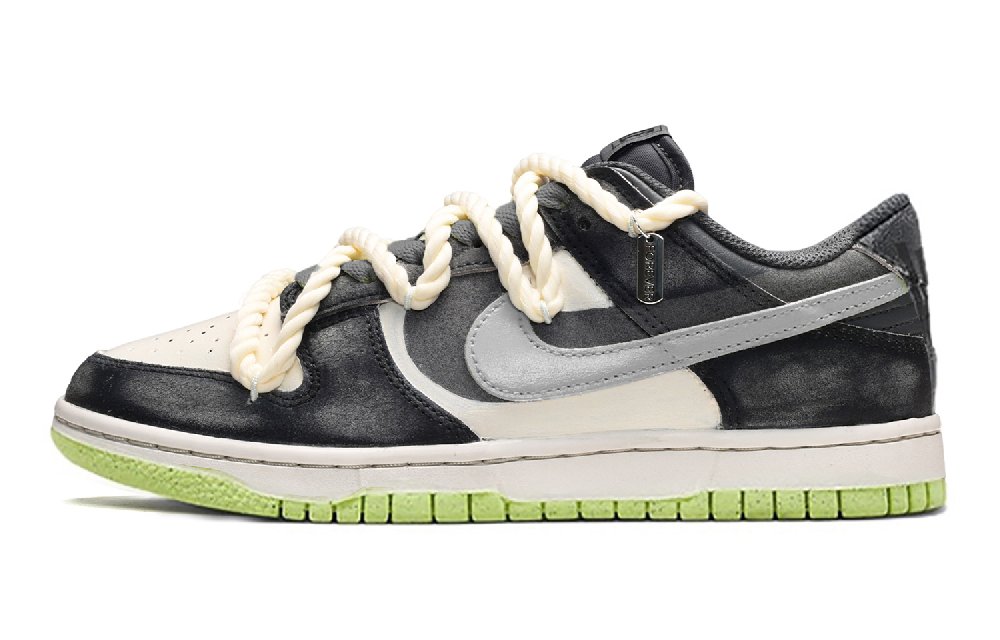 Nike Dunk Low-Top Skateboard Shoes GS Black White Gray