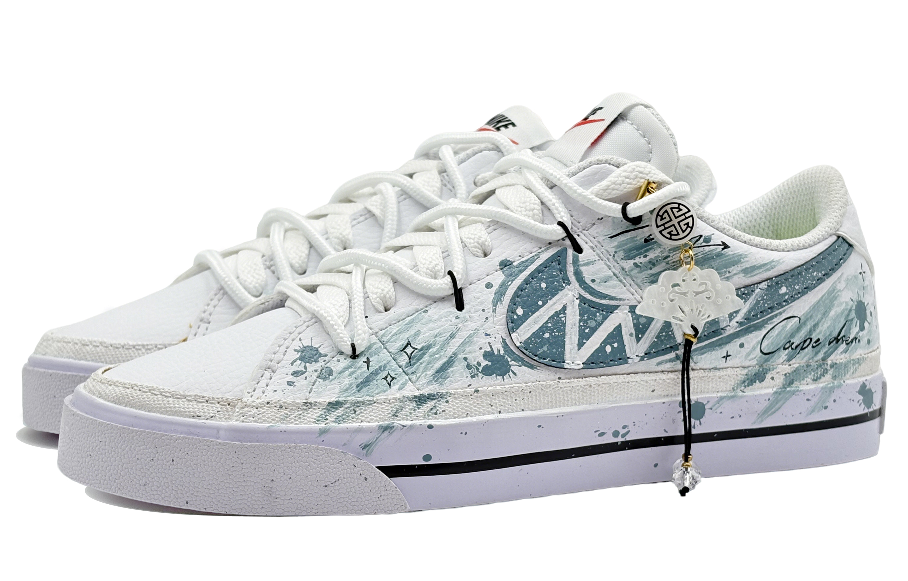 Nike Court Legacy He Su Space, Blue Starfish Trail Abrasion Resistant Low Top Skateboard Shoes Women's White Blue купить в интернет-магазине Yoocart с быстрой доставкой по России.
