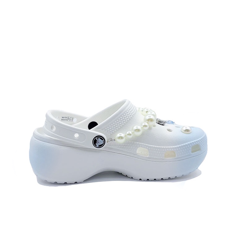 Crocs Baya Platform Clog Butterfly Loves Flower Dream, Girlish Campus Style, Beach Clogs Unisex White Blue купить в интернет-магазине Yoocart с быстрой доставкой по России.