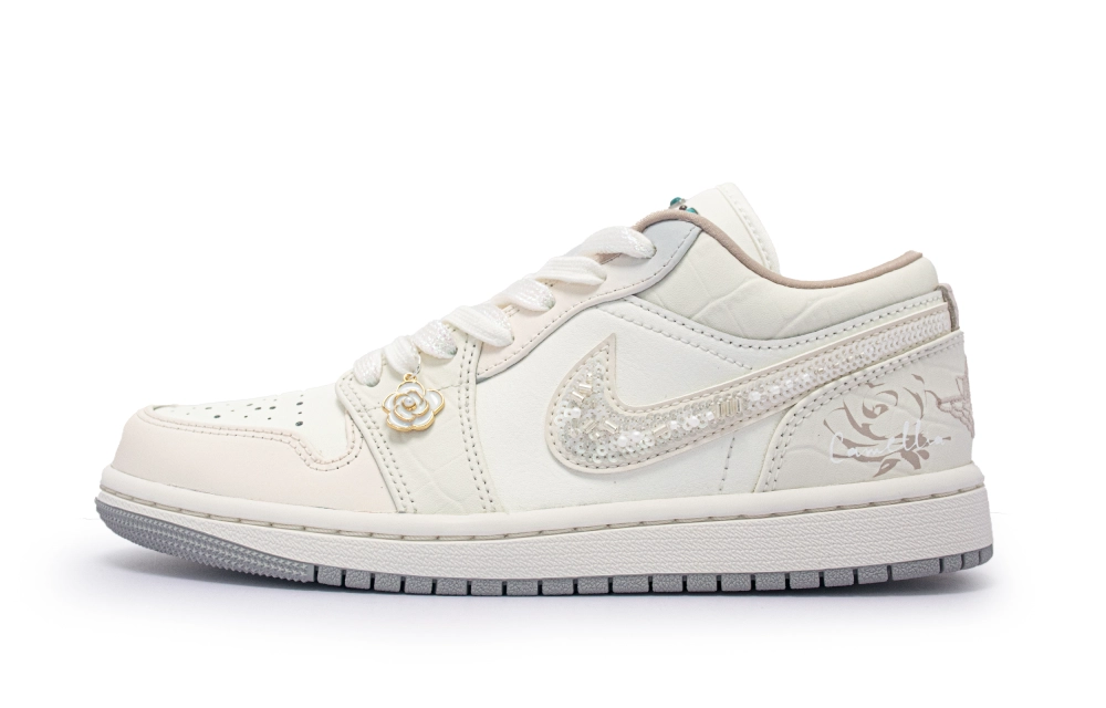 Jordan Air Jordan 1 Camellia Language Abrasion Resistant Low top Vintage Basketball Shoes Women's White