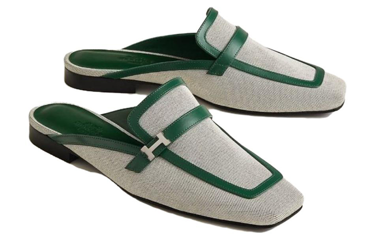 HERMES Groupie Closed Toe Slippers Women's Gray Green