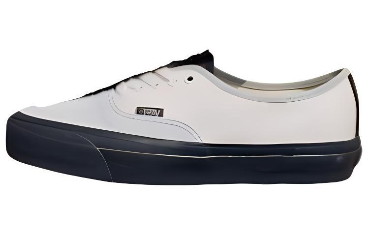 Vans Small Earth Durable Breathable Low-Top Skateboard Shoes Men's White Black