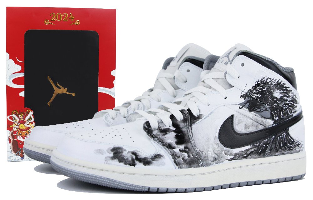Jordan Air Jordan 1 Mid Anti-Slip And Wear-Resistant Coverage High-Top Vintage Basketball Shoes Men's Black White